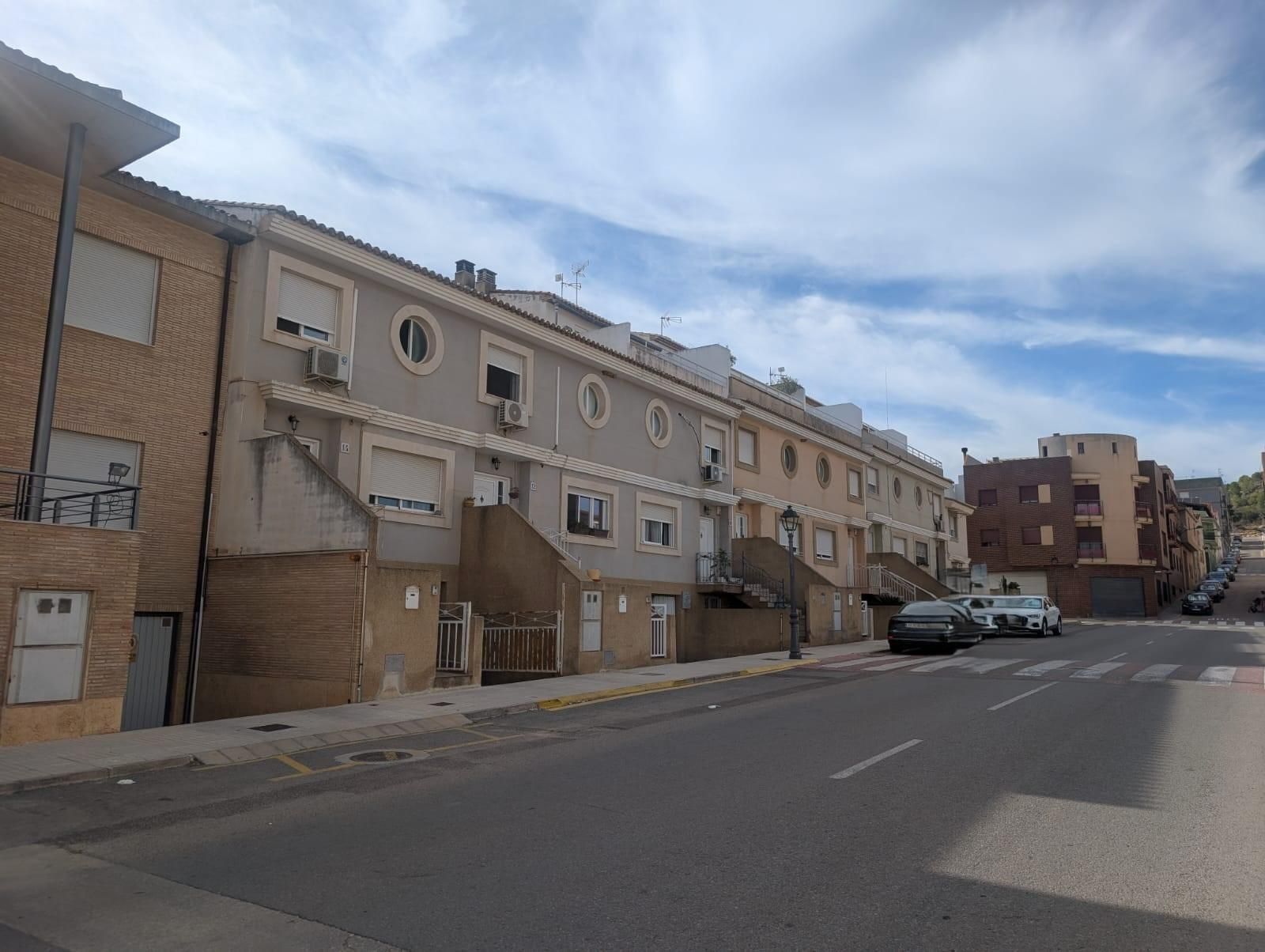 Vista exterior de Casa adosada en venta en La Llosa de Ranes con Aire acondicionado y Terraza