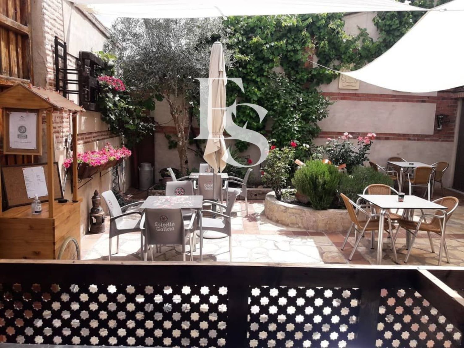 Terrassa de Casa o xalet en venda en Ávila Capital amb Aire condicionat, Terrassa i Moblat