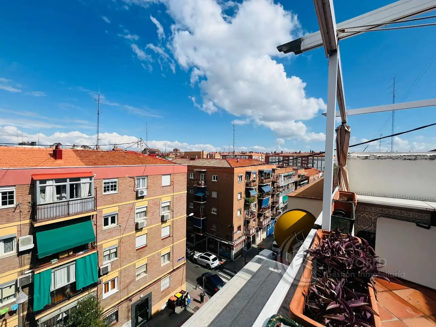 Exterior view of Attic for rent in Madrid  with Air Conditioner, Heating and Terrace