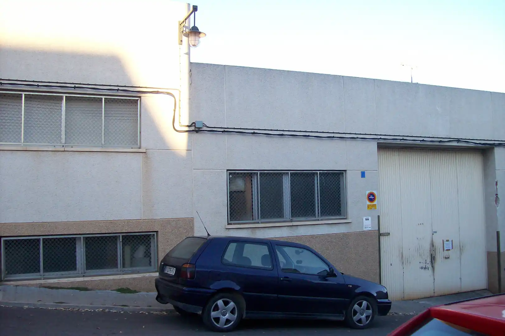 Außenansicht von Fabrikhallen zur Miete in Alcoy / Alcoi