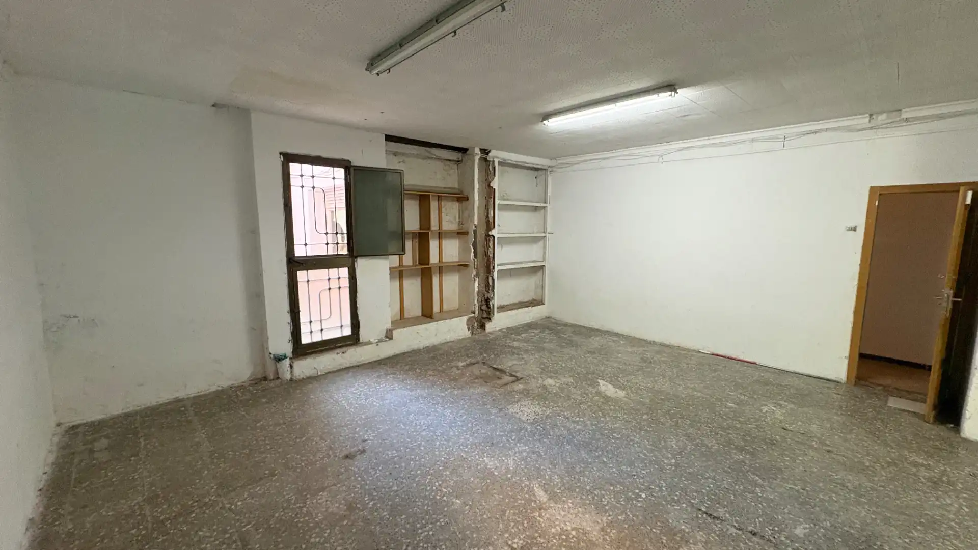 Local en venda en Sabadell amb Alarma