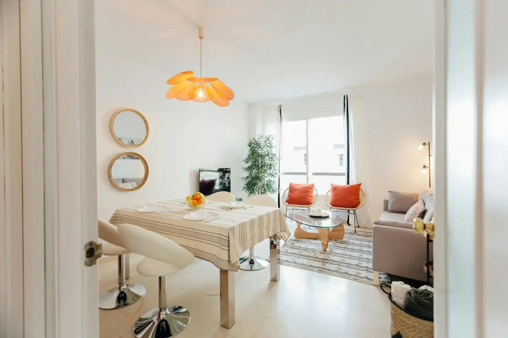 Sala de estar de Piso de alquiler en Sevilla con Aire acondicionado, Calefacción y Lavadora