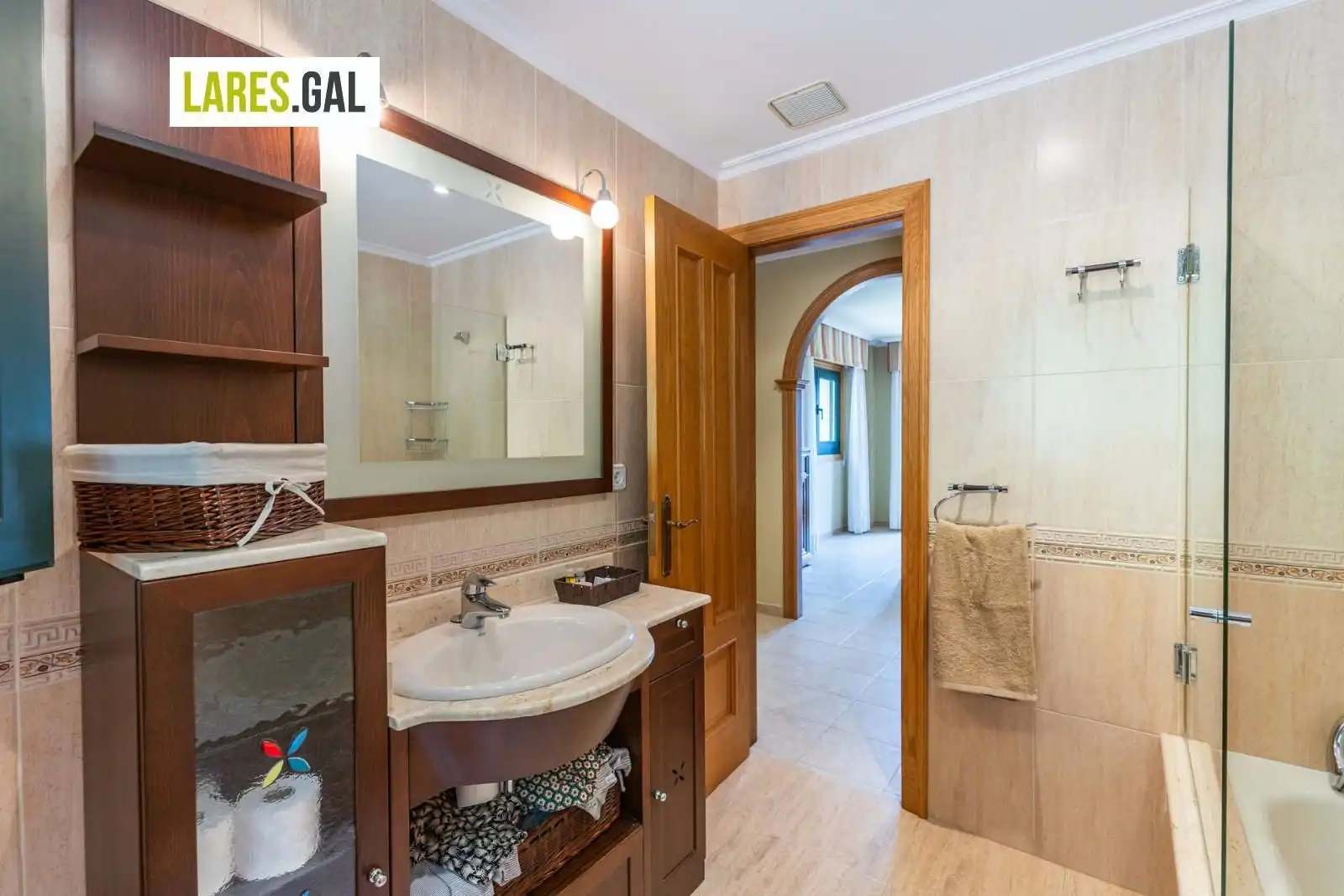 Badezimmer von Haus oder Chalet zum Verkauf in Cangas  mit Heizung, Terrasse und Möbliert