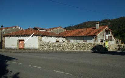 Vista exterior de Casa o xalet en venda en Mazcuerras amb Terrassa