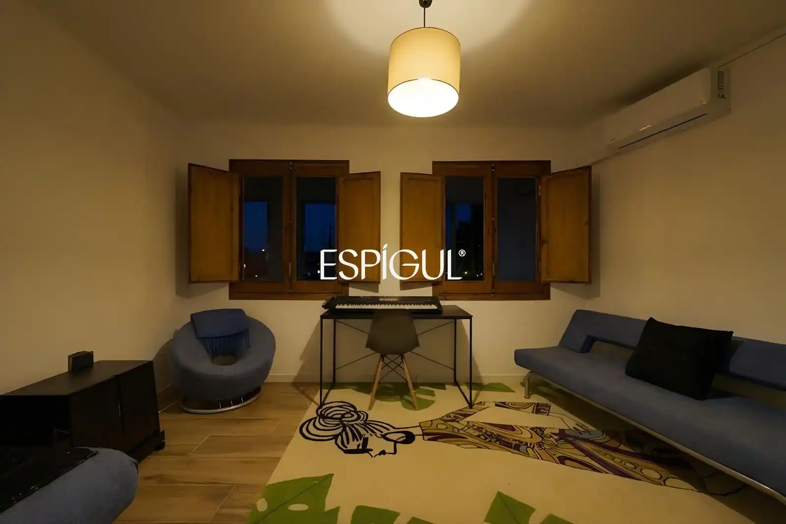 Sala de estar de Casa adosada en venta en Torroella de Montgrí con Aire acondicionado, Calefacción y Terraza