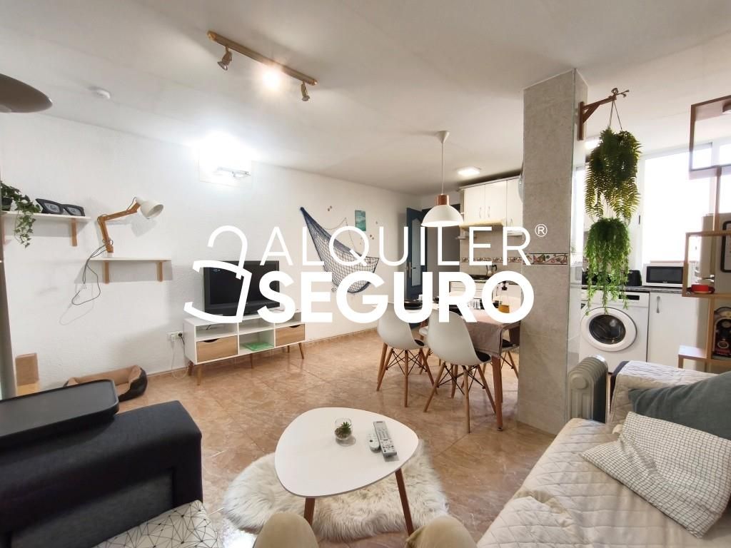 Sala d'estar de Àtic de lloguer en Alicante / Alacant amb Aire condicionat, Terrassa i Moblat