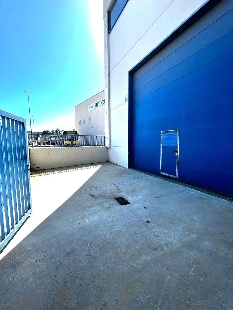 Industriegebäude zum Verkauf in Carrer Bassa Miquela 8, imagen 3