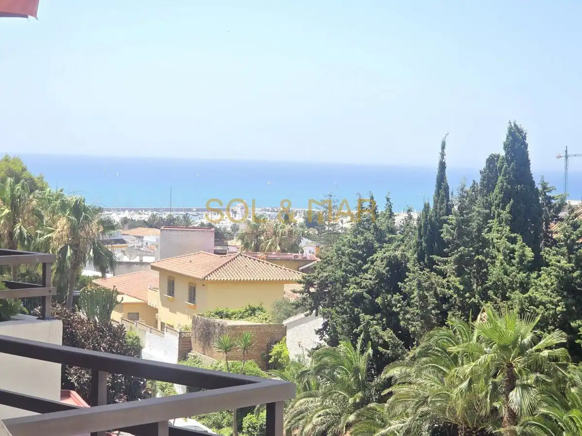 Außenansicht von Wohnung zum Verkauf in Torremolinos mit Klimaanlage, Heizung und Terrasse