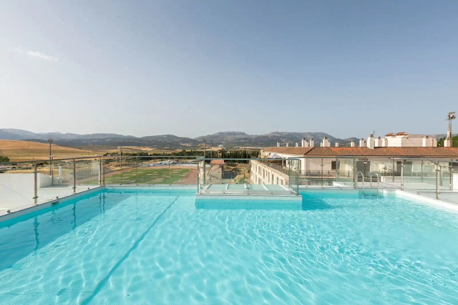 Swimming pool of Flat for rent in Ronda  with Air Conditioner, Heating and Terrace