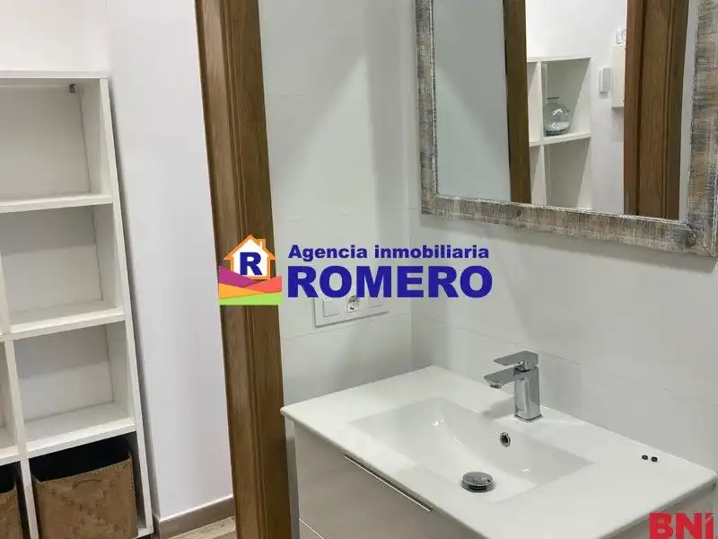 Badezimmer von Wohnung zur Miete in Porto do Son mit Möbliert