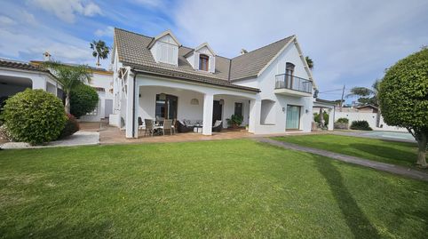 SE VENDE CHALET INDEPENDIENTE DE CUATRO HABITACIONES EN ALGECIRAS, ZONA COLONIA SAN MIGUEL.