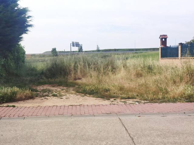 Terreno residencial en Venta en Calle de Once Marzo, 7 en Villagonzalo Pedernales