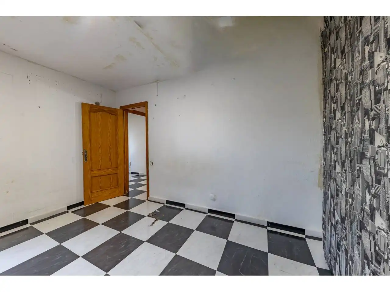 Flat for sale in  Palma de Mallorca  with Air Conditioner