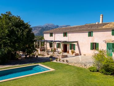 Maison rustique avec piscine à vendre à Campanet