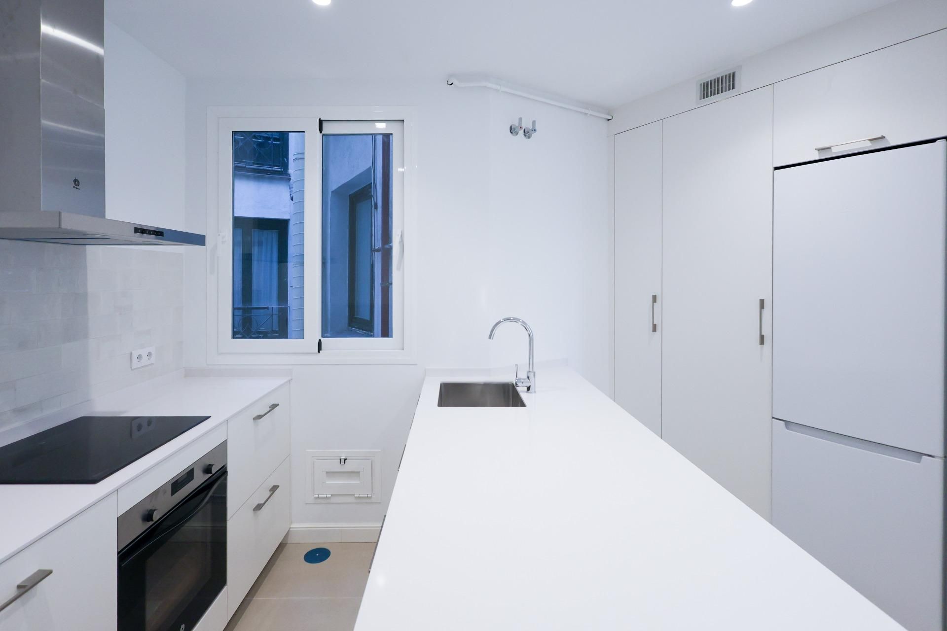 5 hab, 155m² en Embajadores - Lavapiés, Centro,  Madrid Capital - Image 2