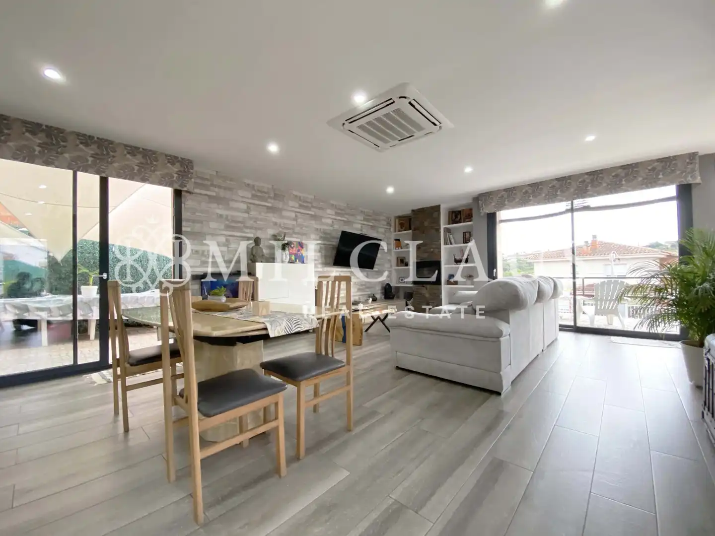 Haus oder Chalet zum Verkauf in Lliçà d'Amunt mit Klimaanlage, Heizung und Privatgarten