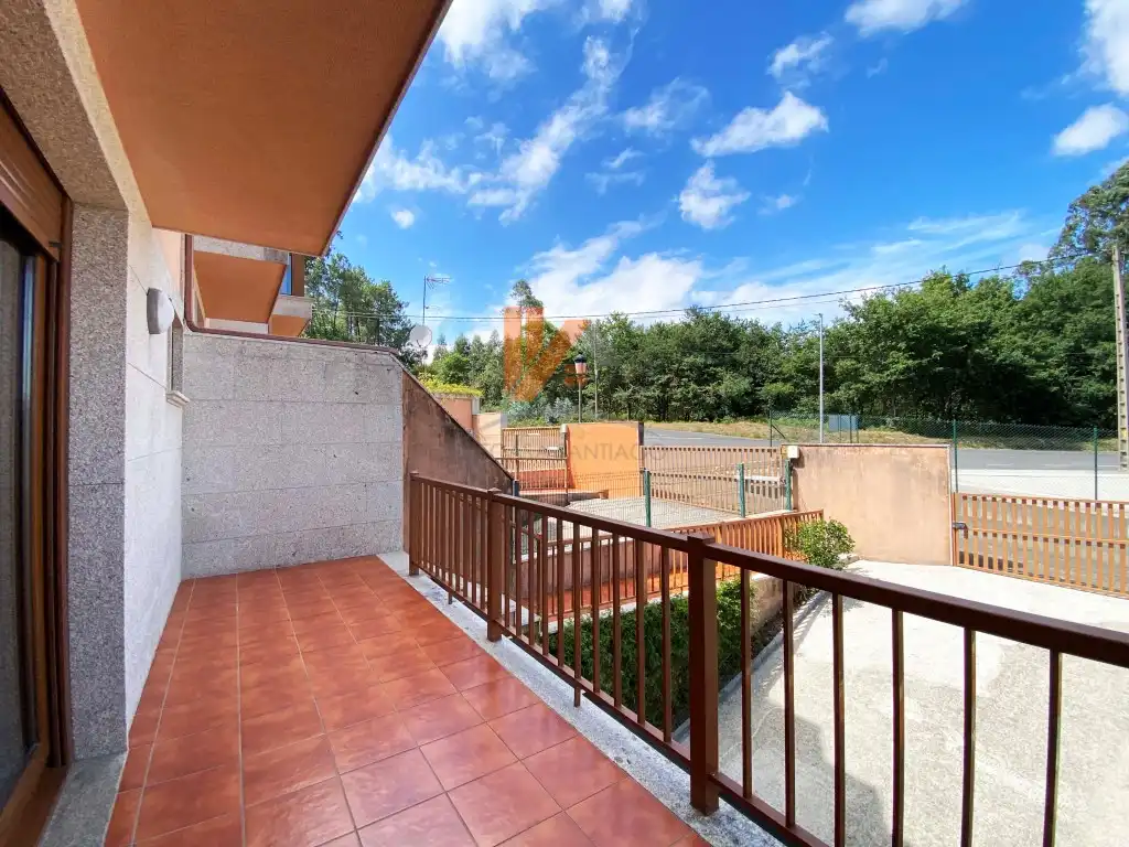 Terrace of Houses for sale in Teo