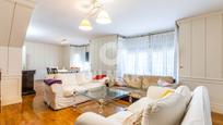 Living room of Duplex for sale in Leganés  with Heating, Private garden and Terrace