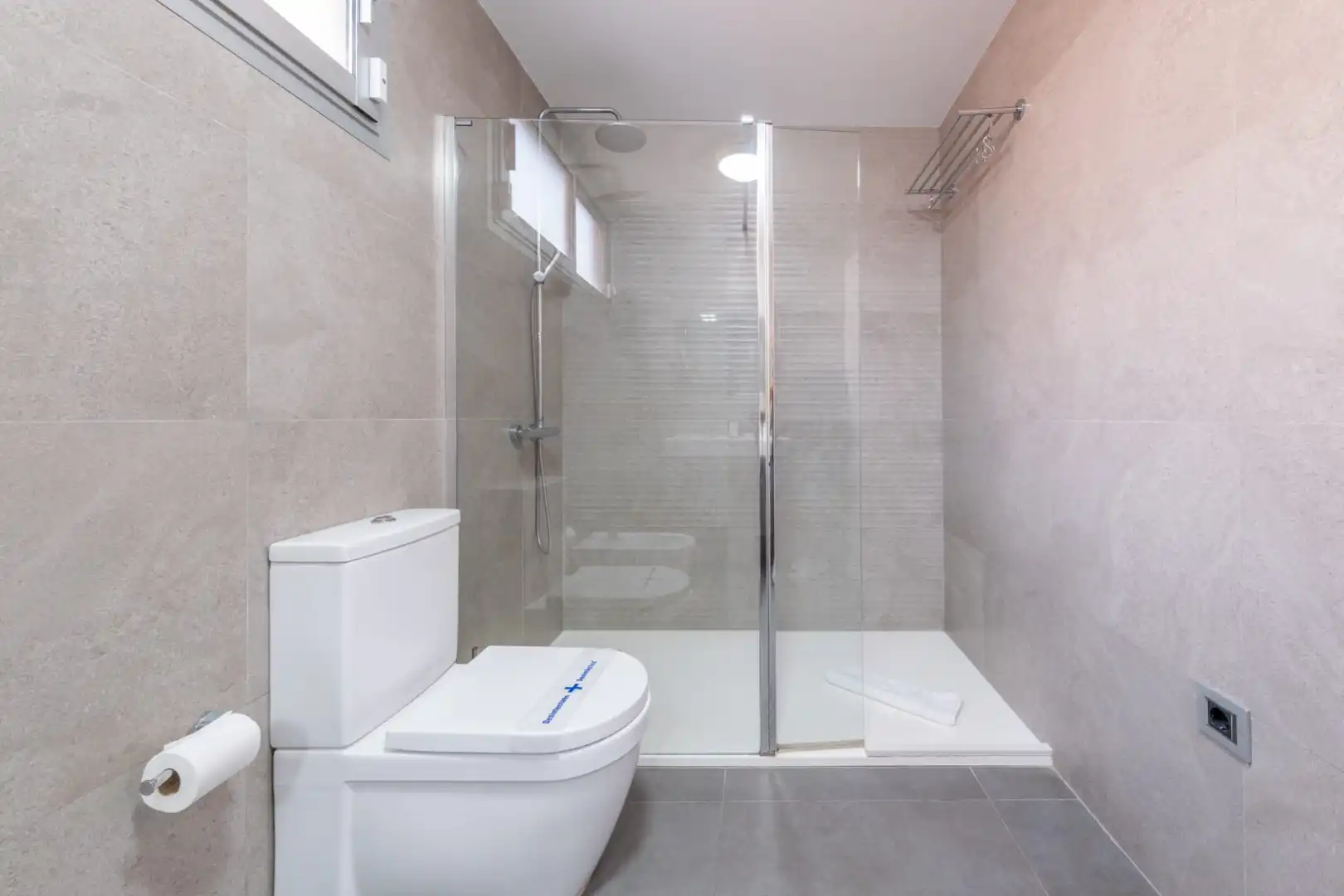 Bany de Casa o xalet en venda en San Bartolomé de Tirajana amb Aire condicionat, Jardí privat i Terrassa
