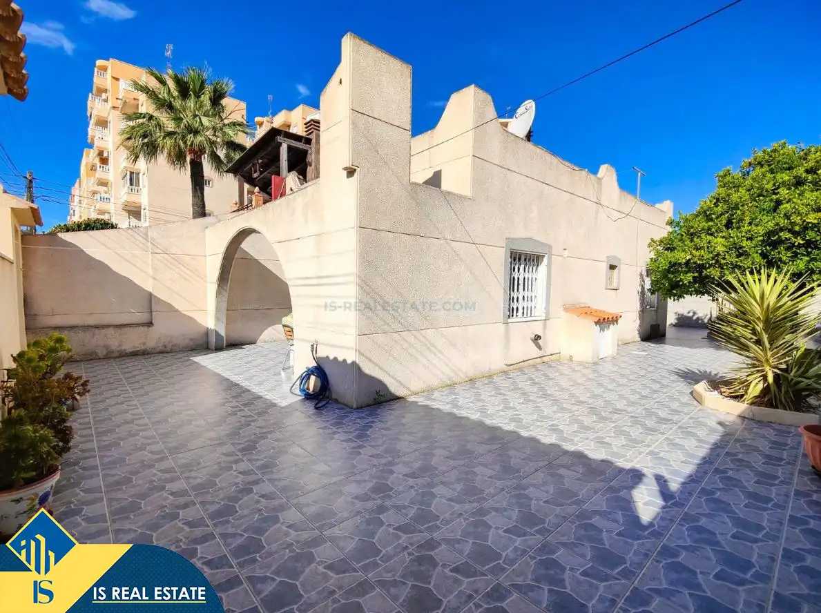 Maison mitoyenne avec jardin à vendre à Nueva Torrevieja - Aguas Nuevas