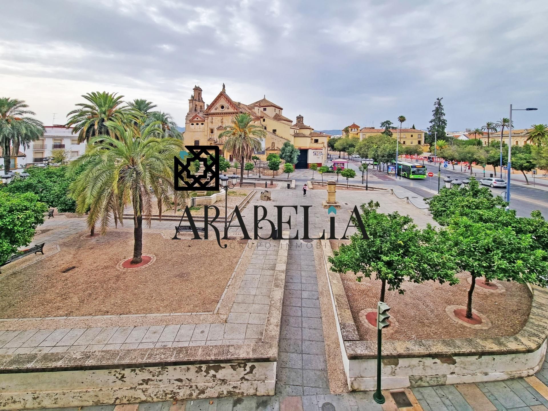 Pis en venda a Avenida Barcelona, Sta. Marina - San Andrés - San Pablo - San Lorenzo, Centro