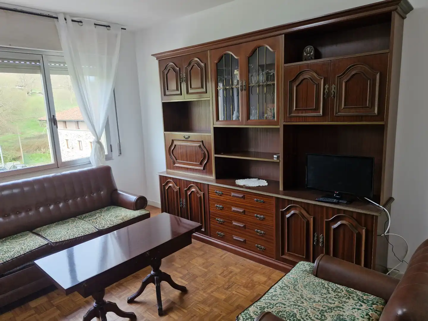 Sala d'estar de Pis de lloguer en Okondo amb Calefacció, Moblat i Forn