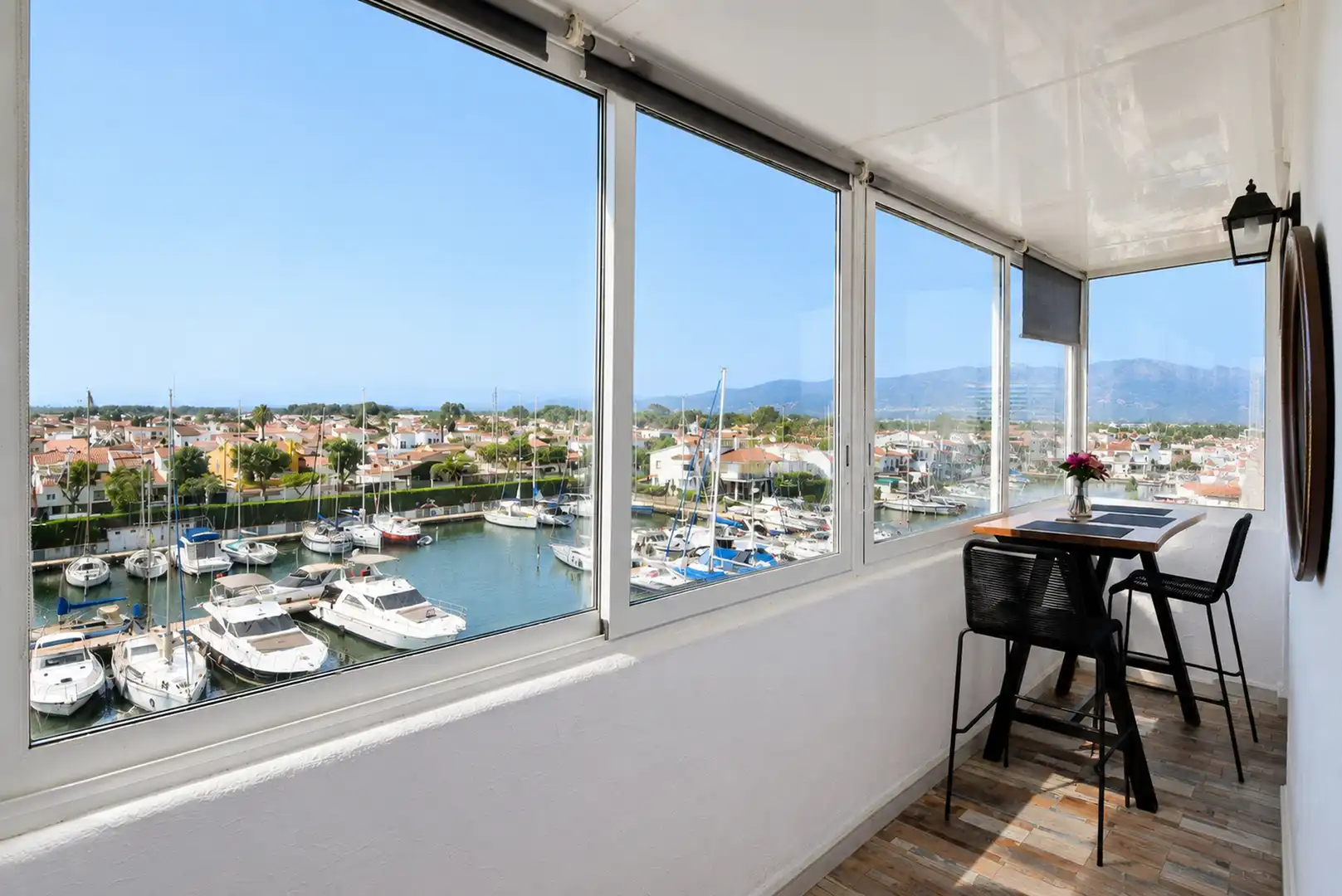 Terraza de Estudio en venta en Empuriabrava con Aire acondicionado