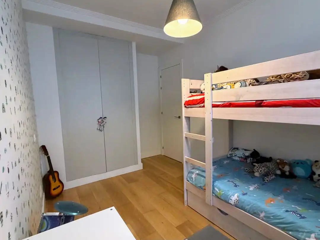 Bedroom of Houses for sale in Bilbao   with Terrace and Balcony