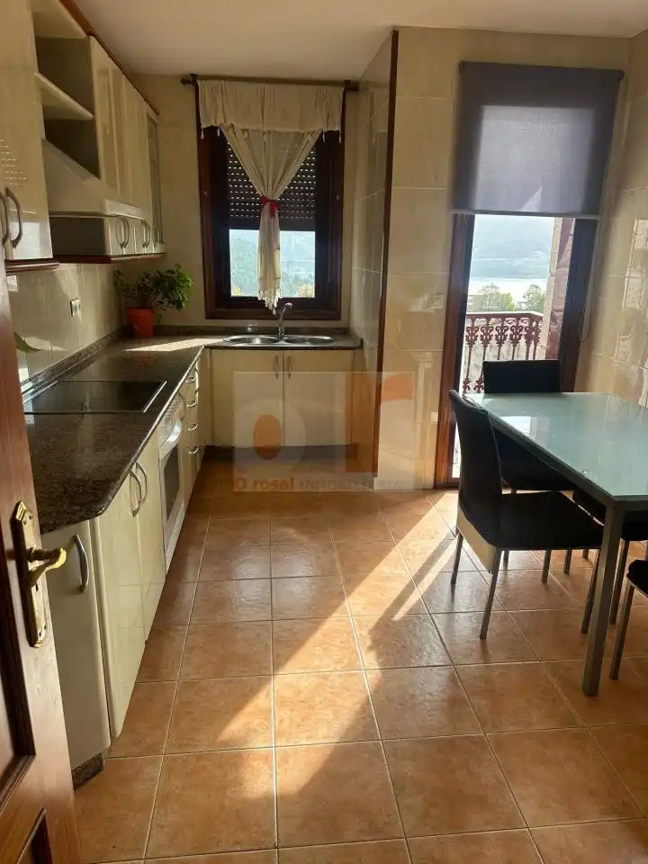 Cocina de Casa o chalet en venta en Moaña con Calefacción, Jardín privado y Amueblado