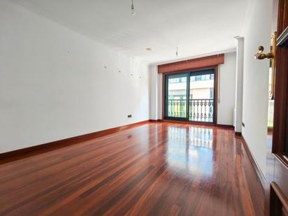 Living room of Flat for sale in Vigo   with Balcony