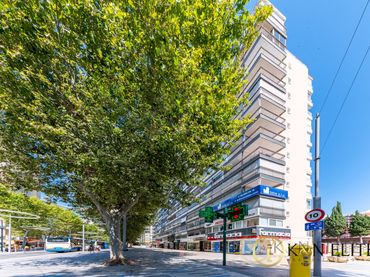 Local comercial en venta en Avenida Mediterraneo Del