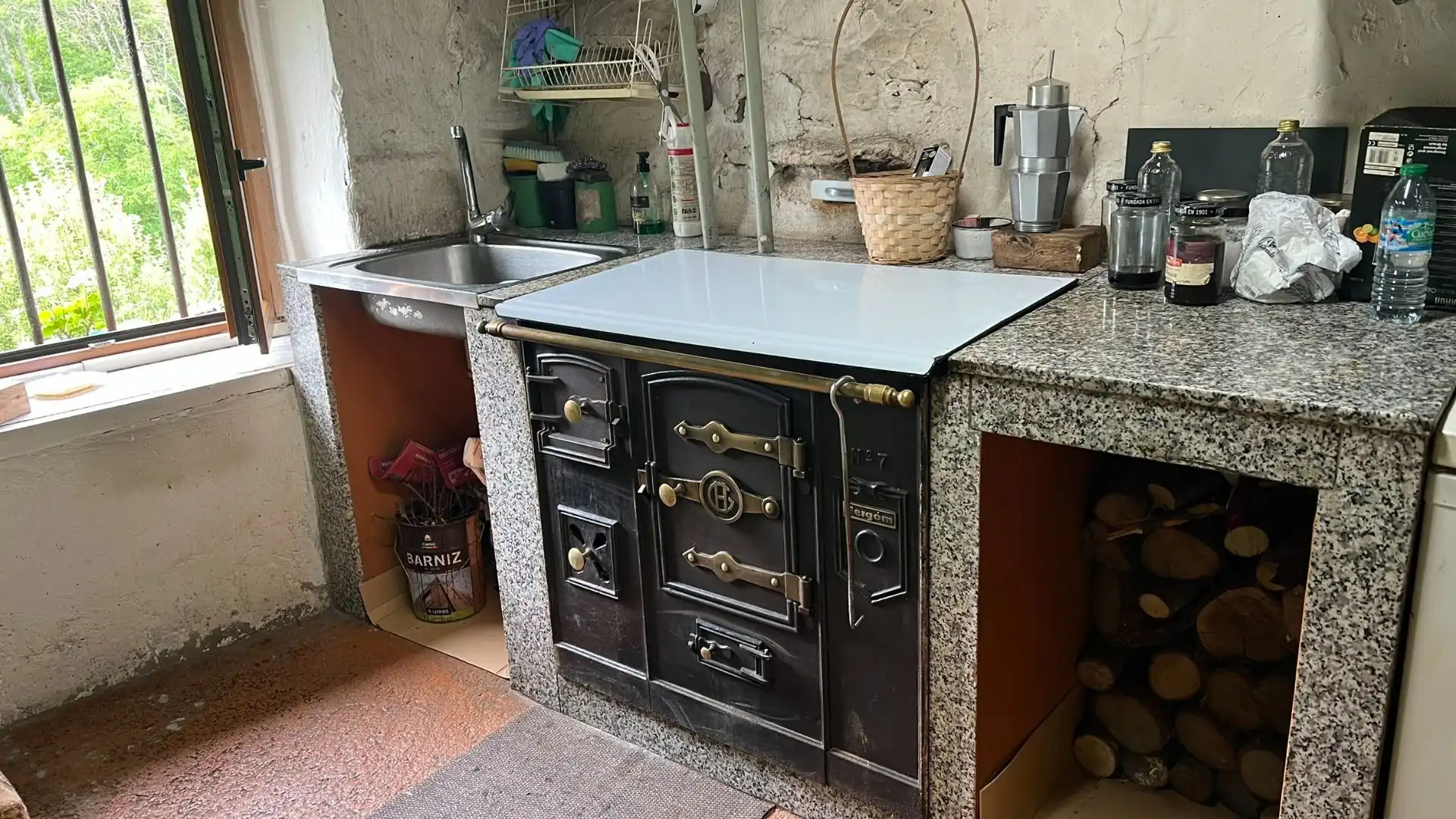 Kitchen of Houses for sale in Ponga