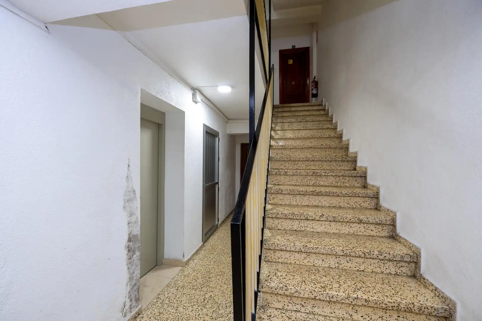 Flat for sale in Granada  with Parquet flooring, Terrace and Washing machine