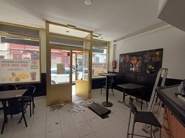 Local comercial en venda a Cuatro Caminos - Plaza de la Cubela