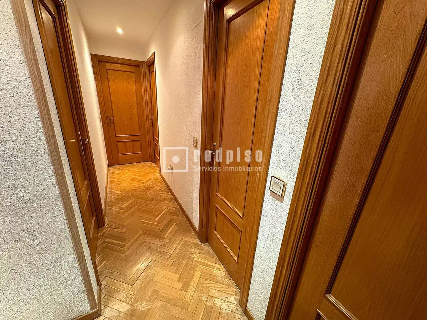 Wohnung zum Verkauf in Coslada mit Heizung, Privatgarten und Terrasse