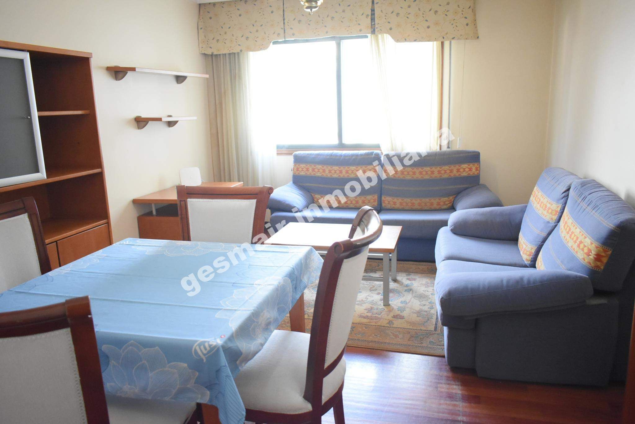 Sala de estar de Apartamento en venta en Pontevedra Capital  con Calefacción, Parquet y Trastero