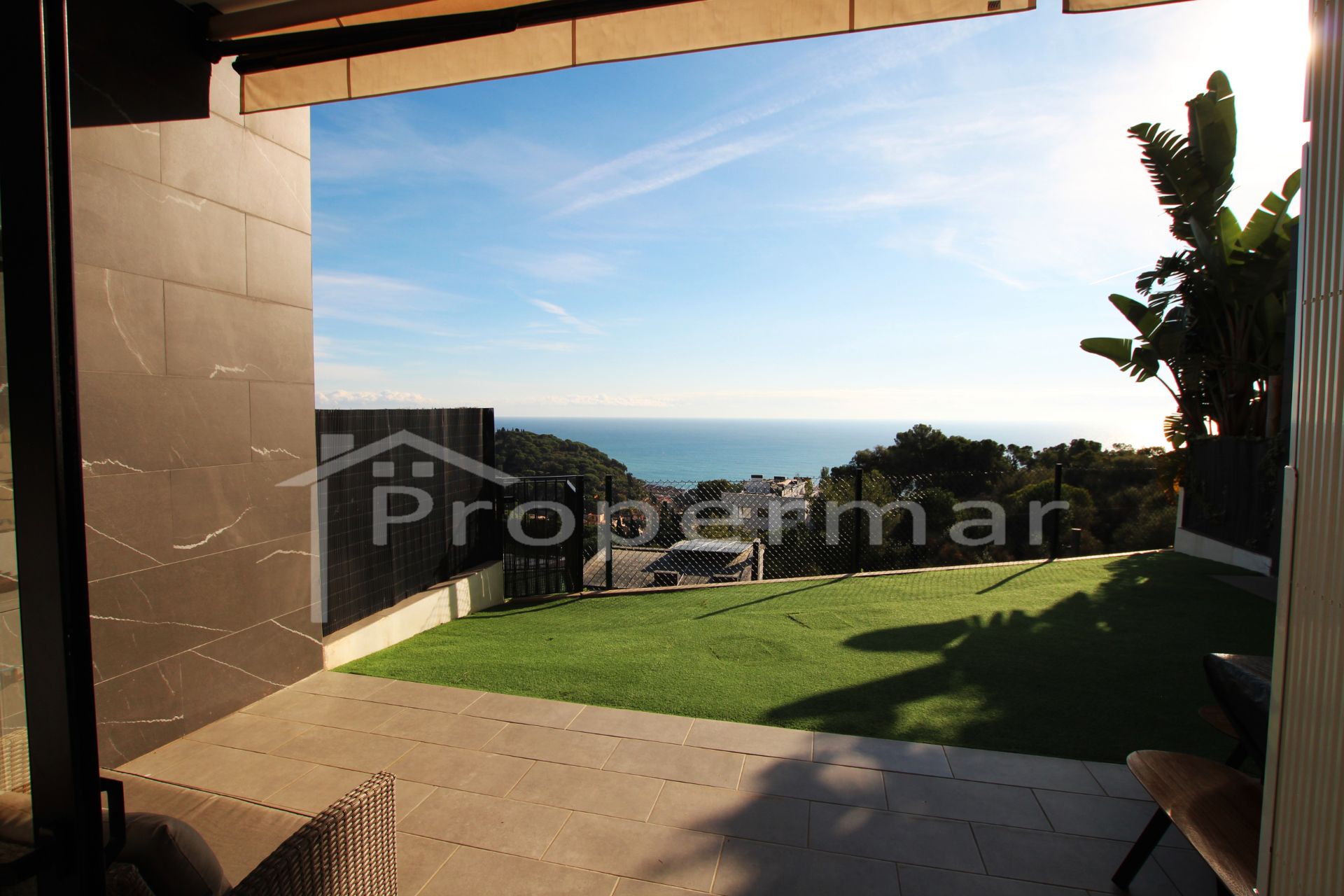 Exterior view of Single-family semi-detached for sale in Caldes d'Estrac  with Air Conditioner, Heating and Private garden