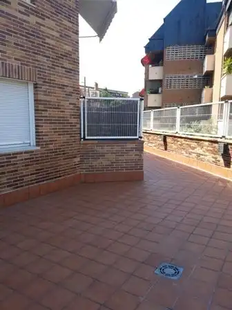 Terrassa de Estudi de lloguer en Pozuelo de Alarcón amb Calefacció, Jardí privat i Parquet