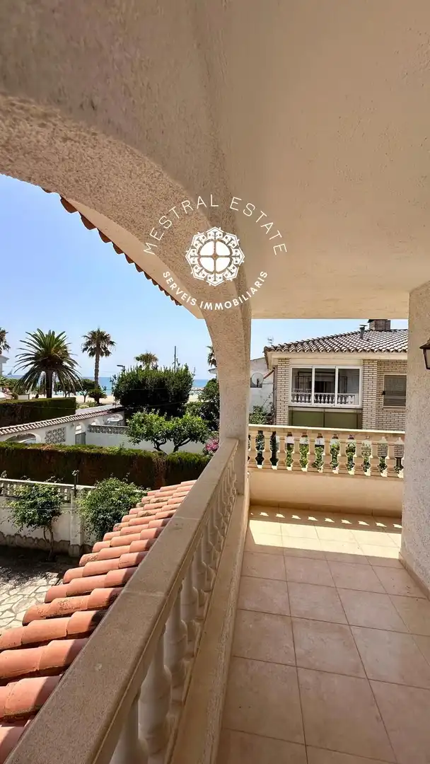 Vista exterior de Casa adosada en venta en Cambrils con Calefacción, Terraza y Trastero