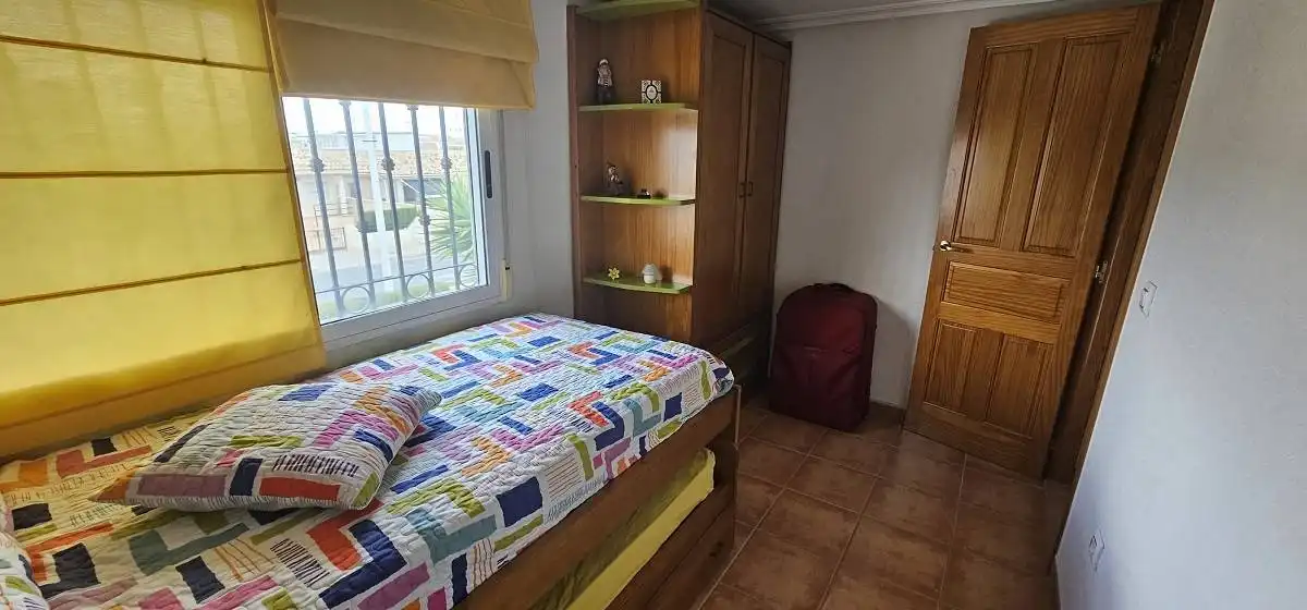 Dormitori de Casa o xalet en venda en Orihuela amb Aire condicionat, Calefacció i Terrassa