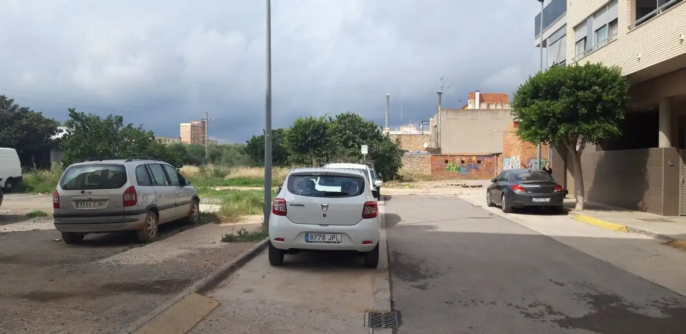 Terreno residencial en venta en Carrer d'Alcala de Xivert 1, imagen 2