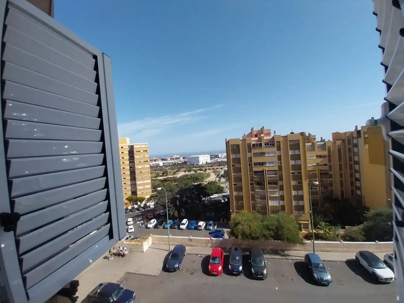 Vista exterior de Pis per a compartir en Las Palmas de Gran Canaria amb Moblat, Forn i Rentadora