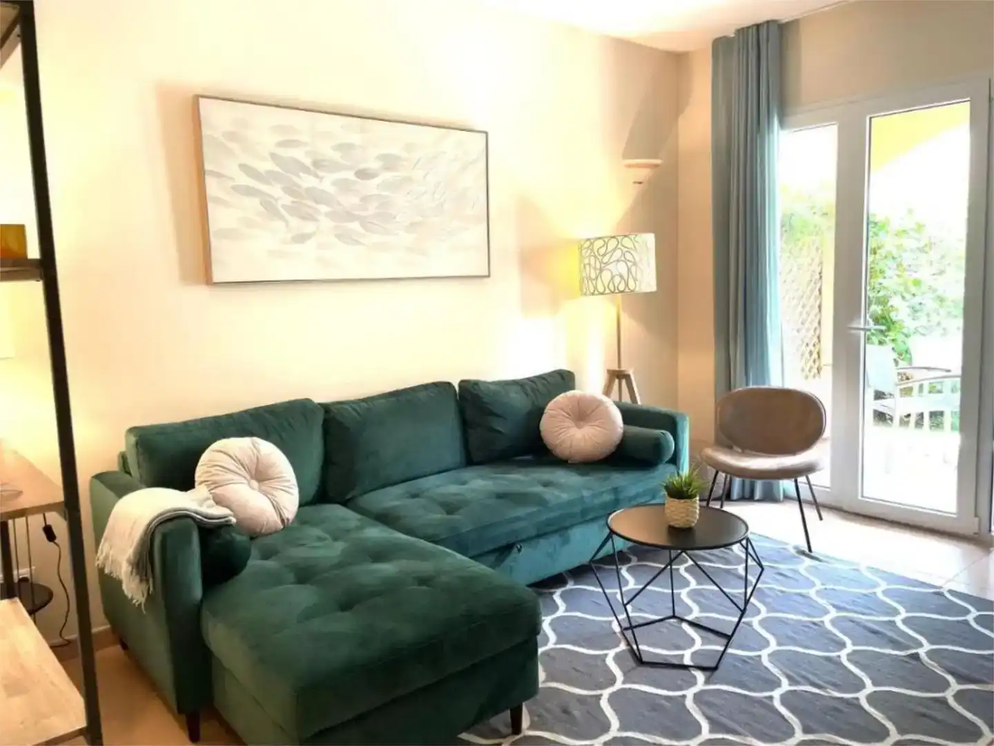 Living room of Flat for rent in  Palma de Mallorca  with Air Conditioner, Private garden and Swimming Pool