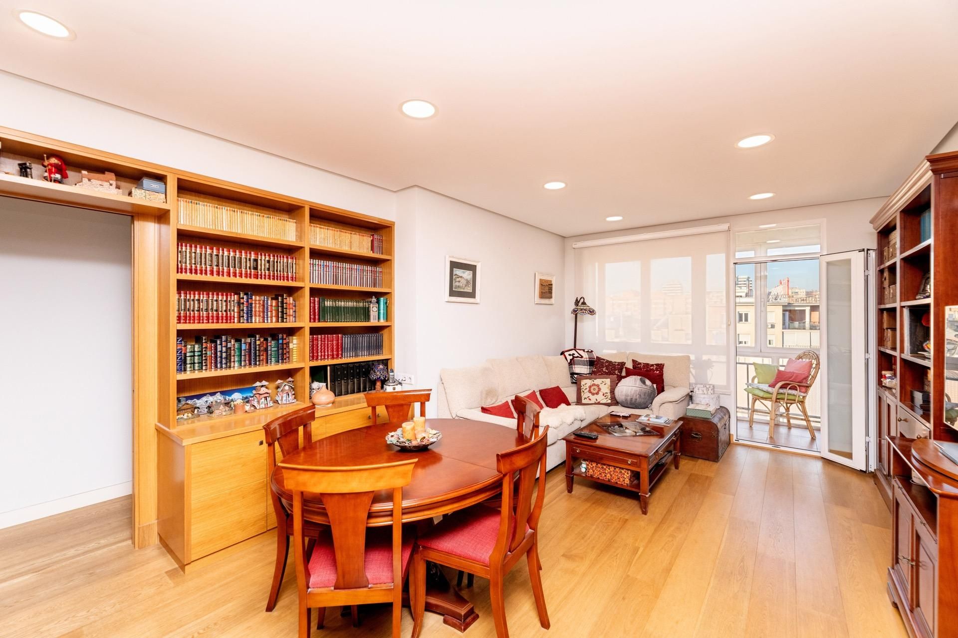 Sala de estar de Piso en venta en  Madrid Capital con Terraza