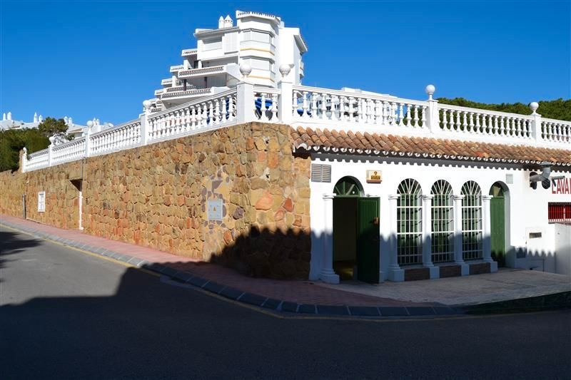 Vista exterior de Local en venta en Mijas con Aire acondicionado