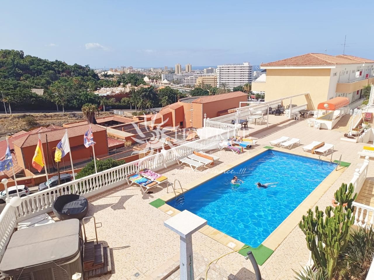 Piscina de Estudi en venda en Adeje amb Terrassa, Moblat i Piscina comunitària