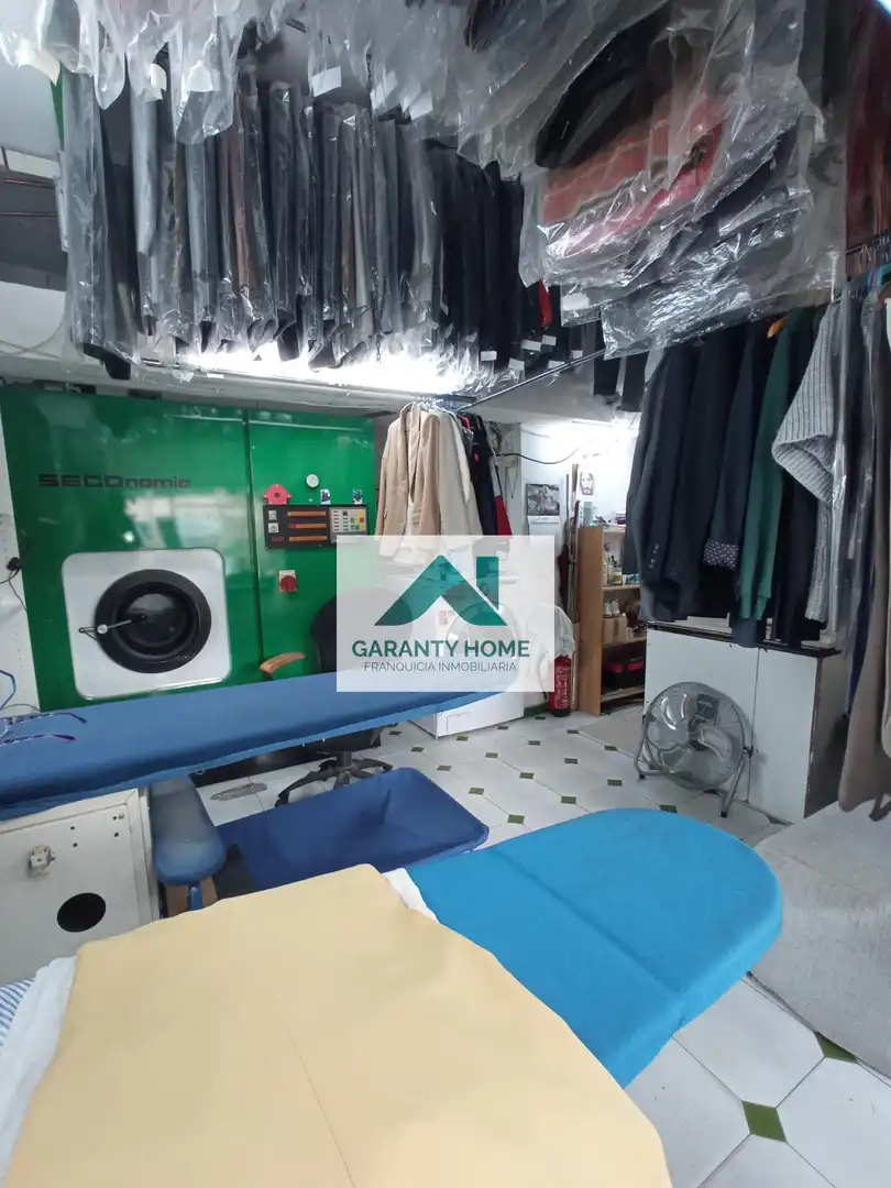 Local comercial en venta en Rozas Centro, imagen 2
