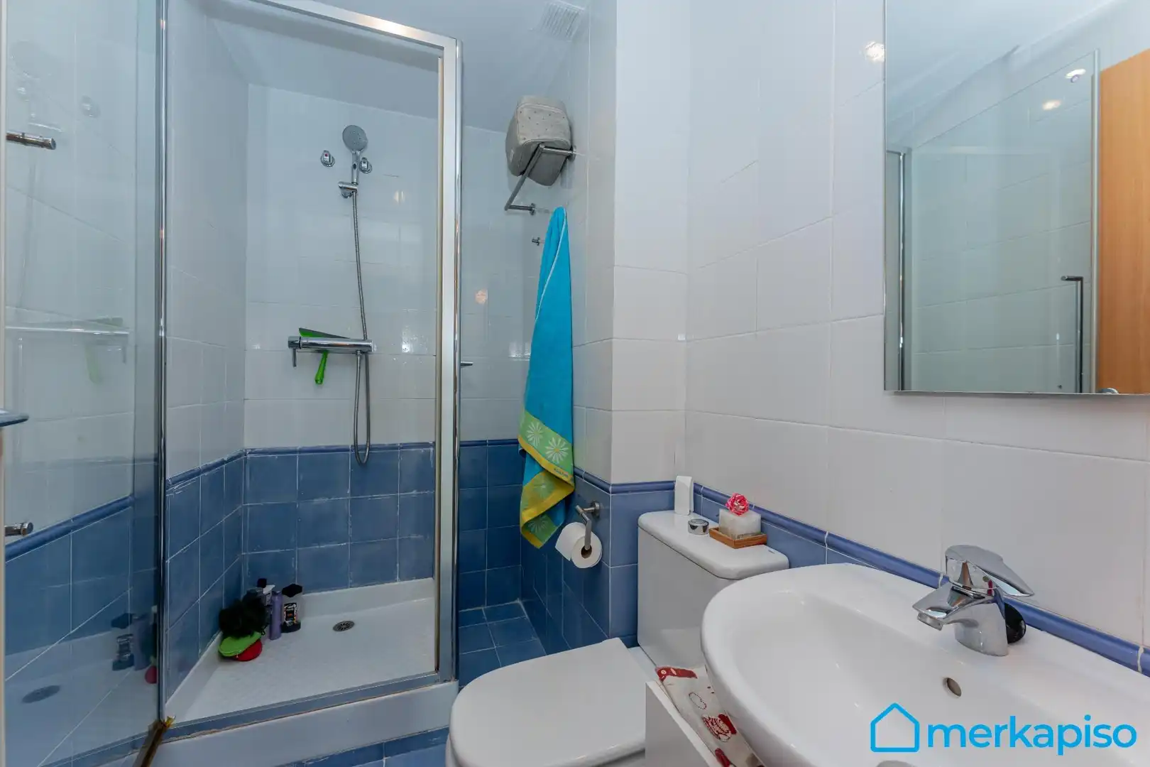 Baño de Piso en venta en Viladecans con Calefacción, Parquet y Balcón
