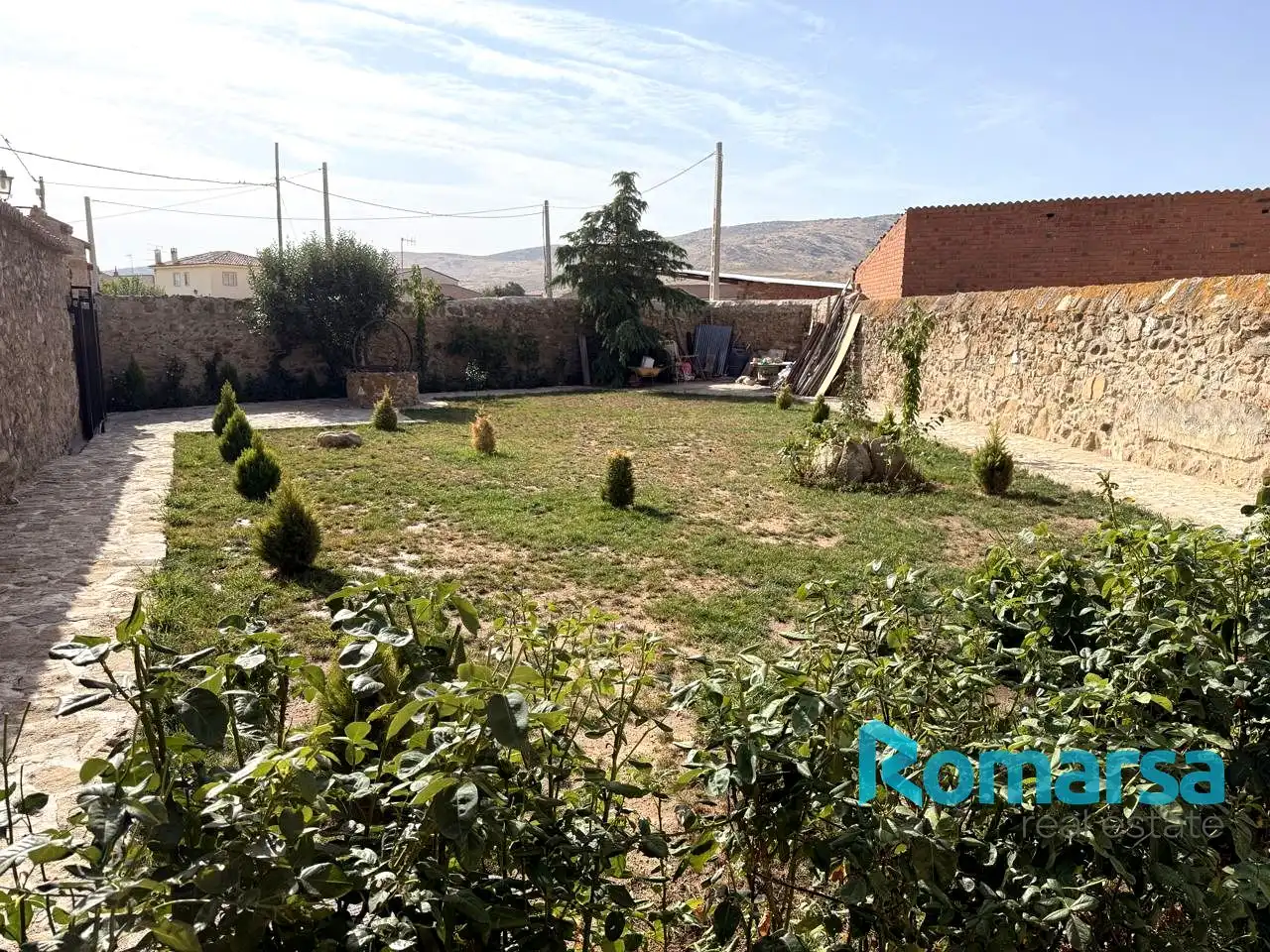 Country homes for rent in Doña Juanita, Gemuño