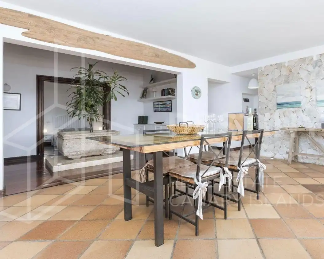 Menjador de Casa o xalet en venda en La Oliva amb Jardí privat, Traster i Piscina